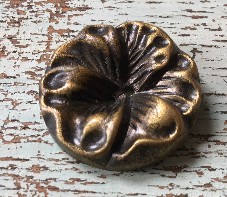 Celluloid Flower Button