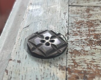 Antique Smokey Shell Button