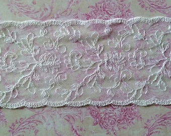 White Galloon Lace With Embroidery