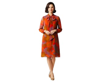 Vintage 1960s Trends by Jerrie Lurie Psychedelic Silk Shift Dress