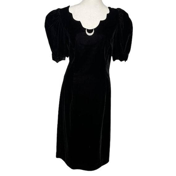 Vintage Goth Princess Cachet Black Velvet Pointed… - image 1