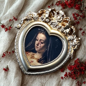 Mourning Queen Gothic Gold Ornate Mini Frame(Duties Paid)