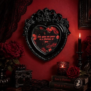 The Gratitude Gothic Black Ornate Heart Mini Frame(Duties Paid)