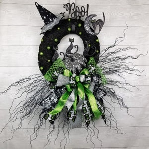 Wreath, Halloween Wreath, Black Cat Wreath, Black and Green Wreath, Glittery Halloween Wreath, Front Door Wreath, Haunted Halloween Wreath