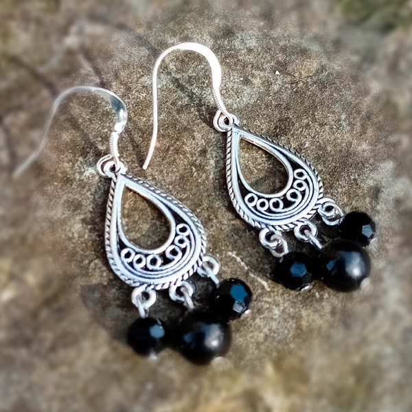 Boucles d'oreilles Whitby Jet Boho, boucles d'oreilles Whitby anglaises en jais et cristal noir de jais sur crochets en argent sterling 925, cadeaux pour elle