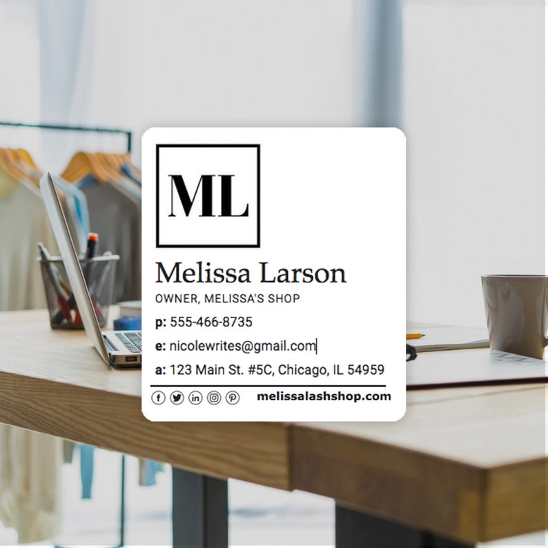 Email signature template with clickable links for Gmail, Outlook. Perfect for designers, writers, photographers, beauty, fashion, and more.