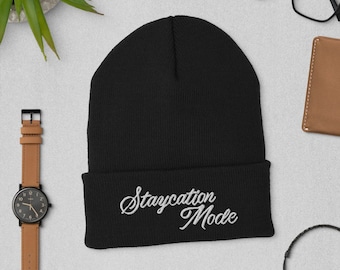 Gorro bordado genial: regalo de cuarentena en modo Staycation. Gorro para hombre, Gorro para mujer, Idea de regalo de invierno, Gorro holgado, Lindo toque de aislamiento