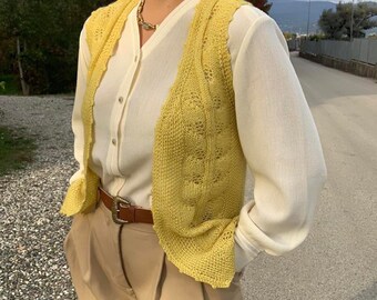 Mustard vest