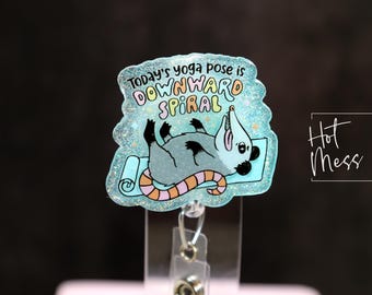Espiral descendente, porta credencial divertido, cordón de identificación, porta credencial acrílico retráctil, regalo de enfermera, turno de noche, regalo de humor negro, regalo para calcetines navideños.