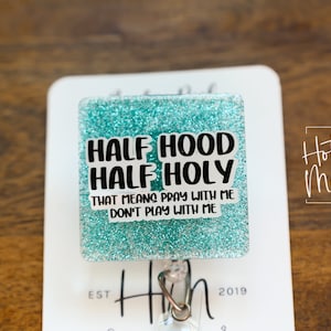 Halve kap, half heilige grappige badgehaspel, RN ID-houder, intrekbare acryl badgehaspel, cadeau verpleegkundige, nachtploeg, Audacity, blauw