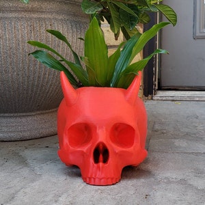 Large Horned Skull Planter Gothic Home Garden Decor 3D Printed image 1