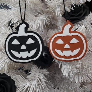 Pumpkin Gingerbread Tree Ornament • Gothic Holiday Home Decor • 3D Printed