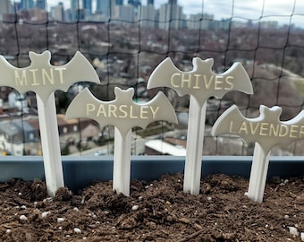 Custom Bat Garden Stake || Gothic Home Decor Goth Herb Flower Garden Spooky Flying Vampire Bat Cake Topper || Personalized 3D Print