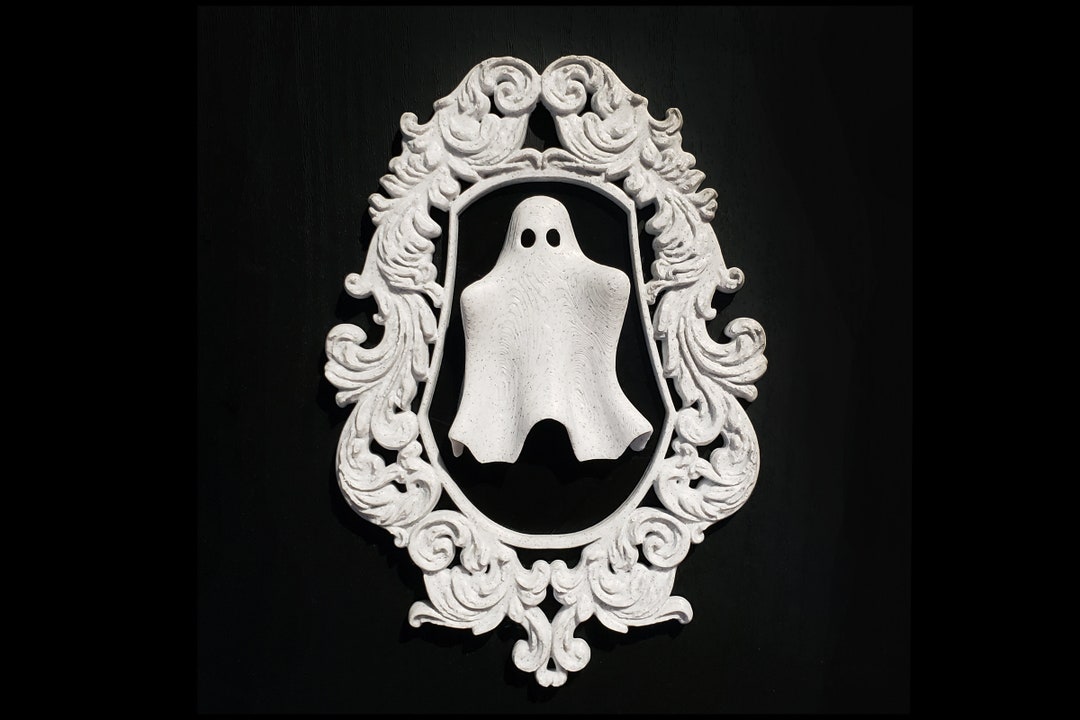 Ghost Frame Wall Art || vintage Ornate gothic home decor haunted halloween accessory spooky goth macabre witch gallery wall || 3D printed