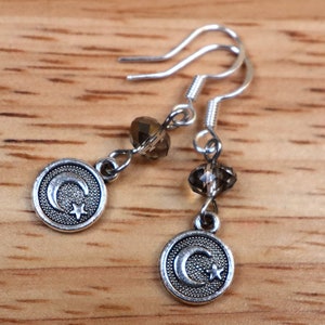 Mini Mond & Stern Ohrringe - Halbmond Ohrringe - Mond Phase Ohrring - Mond Schmuck Himmlische Ohrringe - Magisches Handwerk, Witchy Schmuck