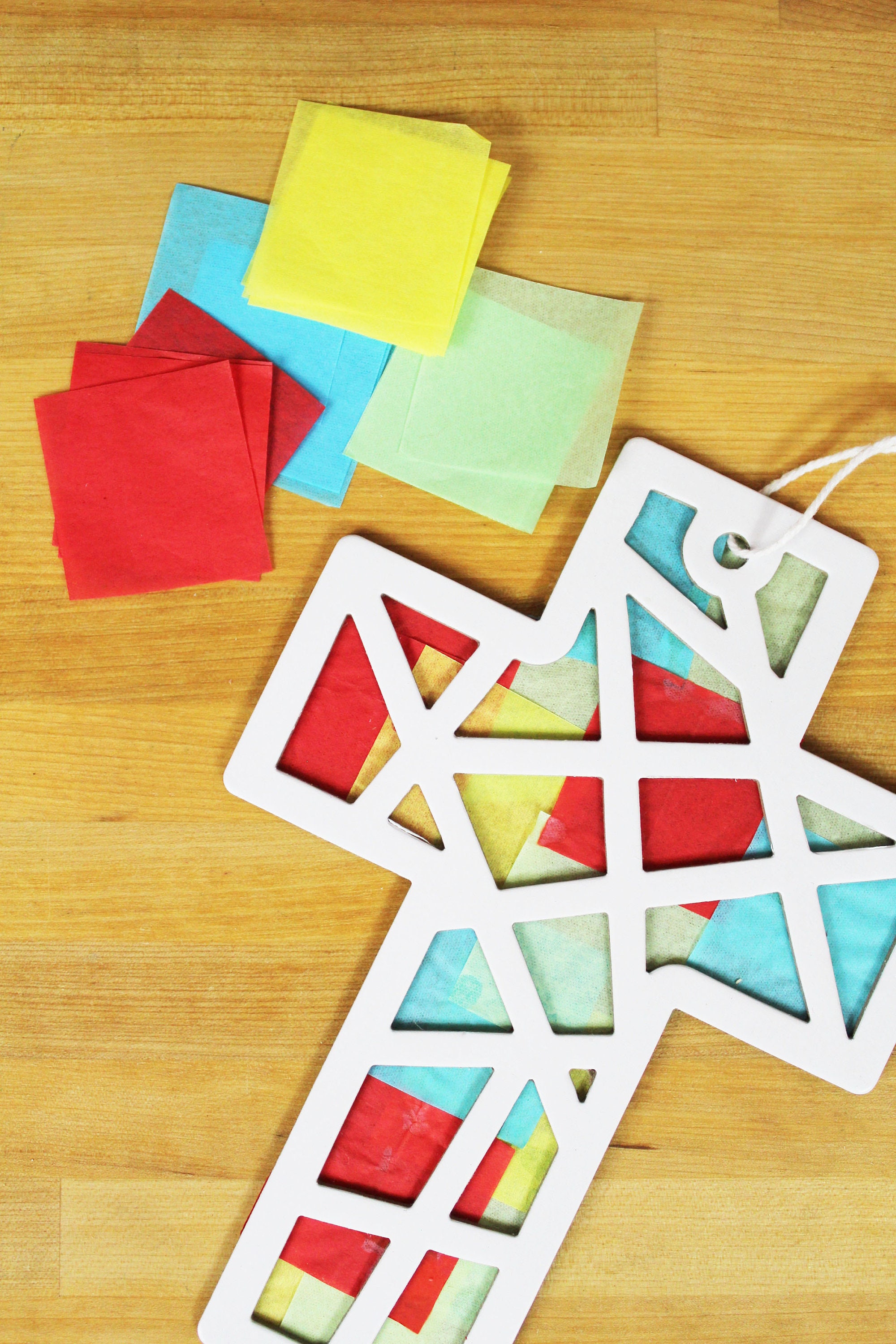 Tissue Paper 480ct 5in Squares Primary Colors