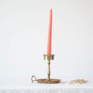 Uitstekende messing kandelaarhouder, vinger candlestickhouder,Kaarshouder met handvat, Stevig messing dat in India wordt gemaakt
