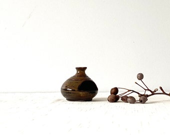 Vintage pottery vase, small pottery vase, tiny pottery collection