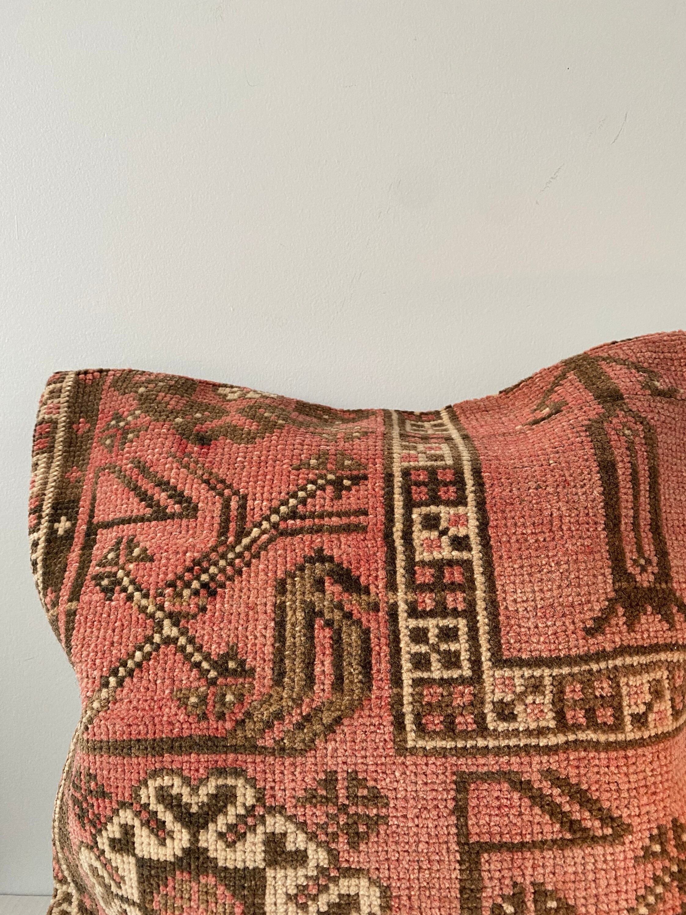 Vintage Rug Pillow Cover Pale Pink up Cycled New Rug Pillow Etsy Canada