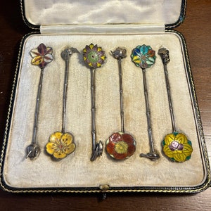 Japanese style enamelled figural floral demitasse spoons