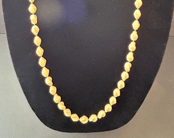 Collar Sarah Coventry Cream Plastic, Vintage 1974 "Holiday Beads"