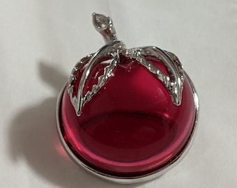 Brooch Sarah Coventry Jelly cherry   Vintage