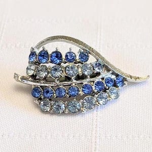Brooch, Sapphire Blue, Rhinestones, Unmarked, Vintage