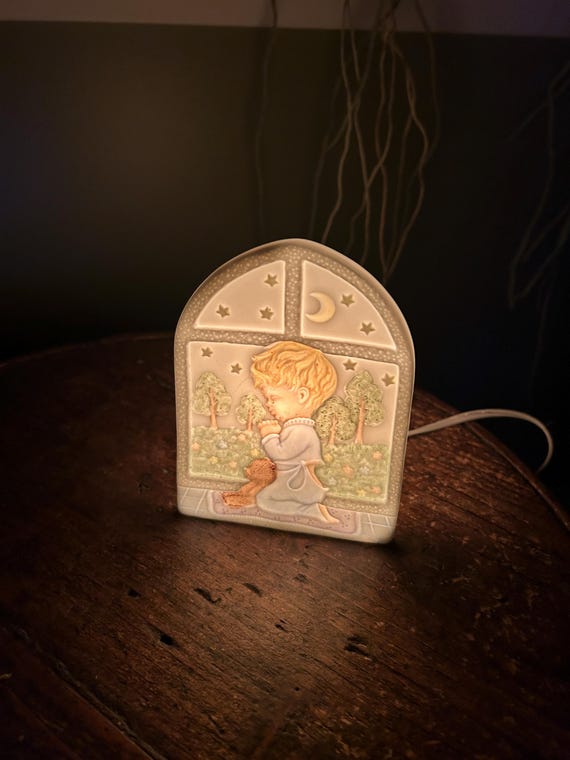 祈る少年のナイトランプ - Etsy 日本