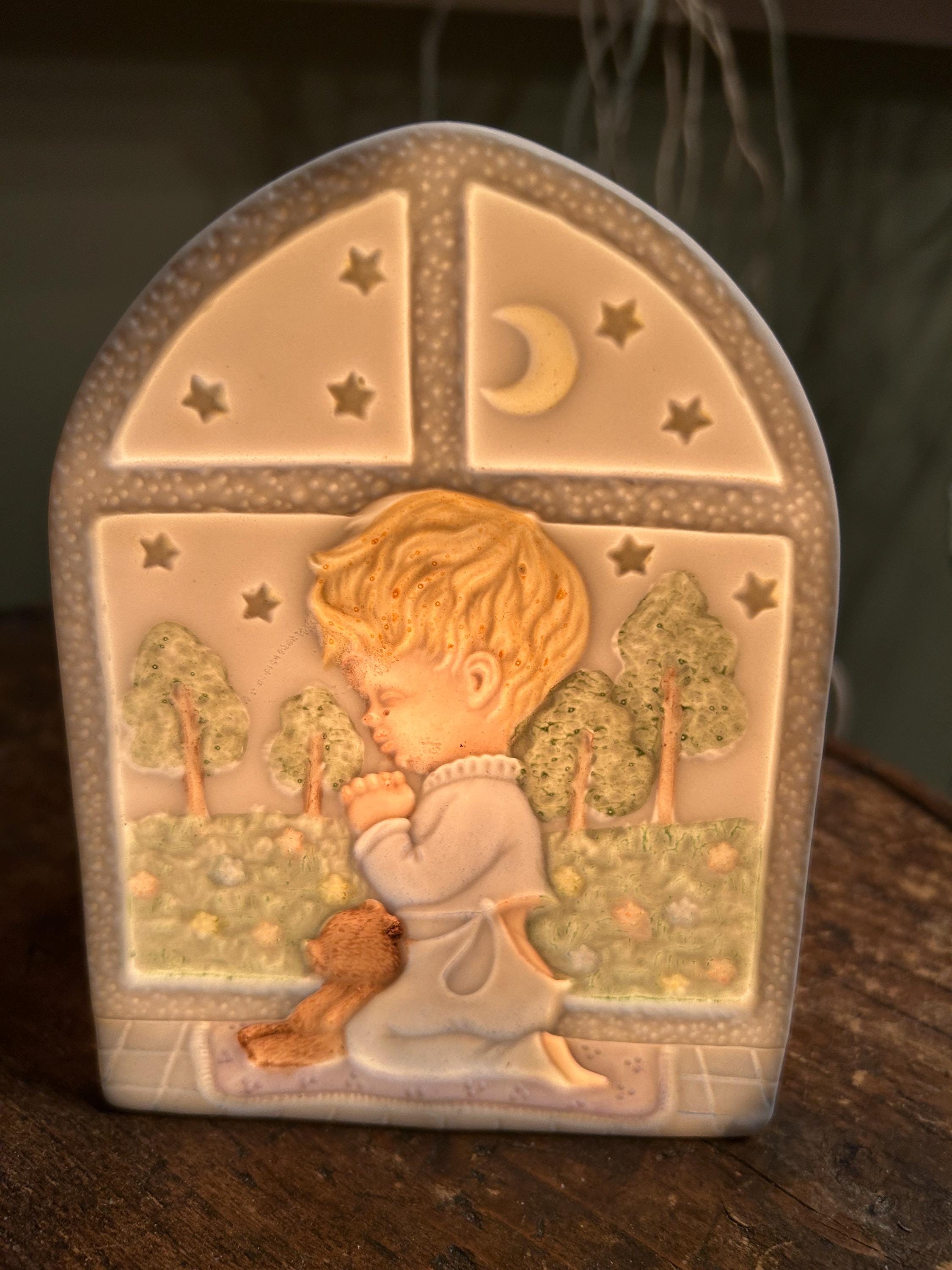 祈る少年のナイトランプ - Etsy 日本