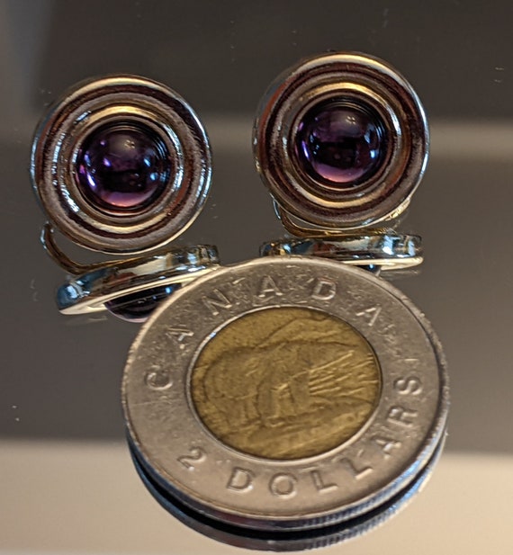 Boucles D'oreilles Vintage Avon Ireland - Métal Doré Et Pierres Roses/violettes - Occasion