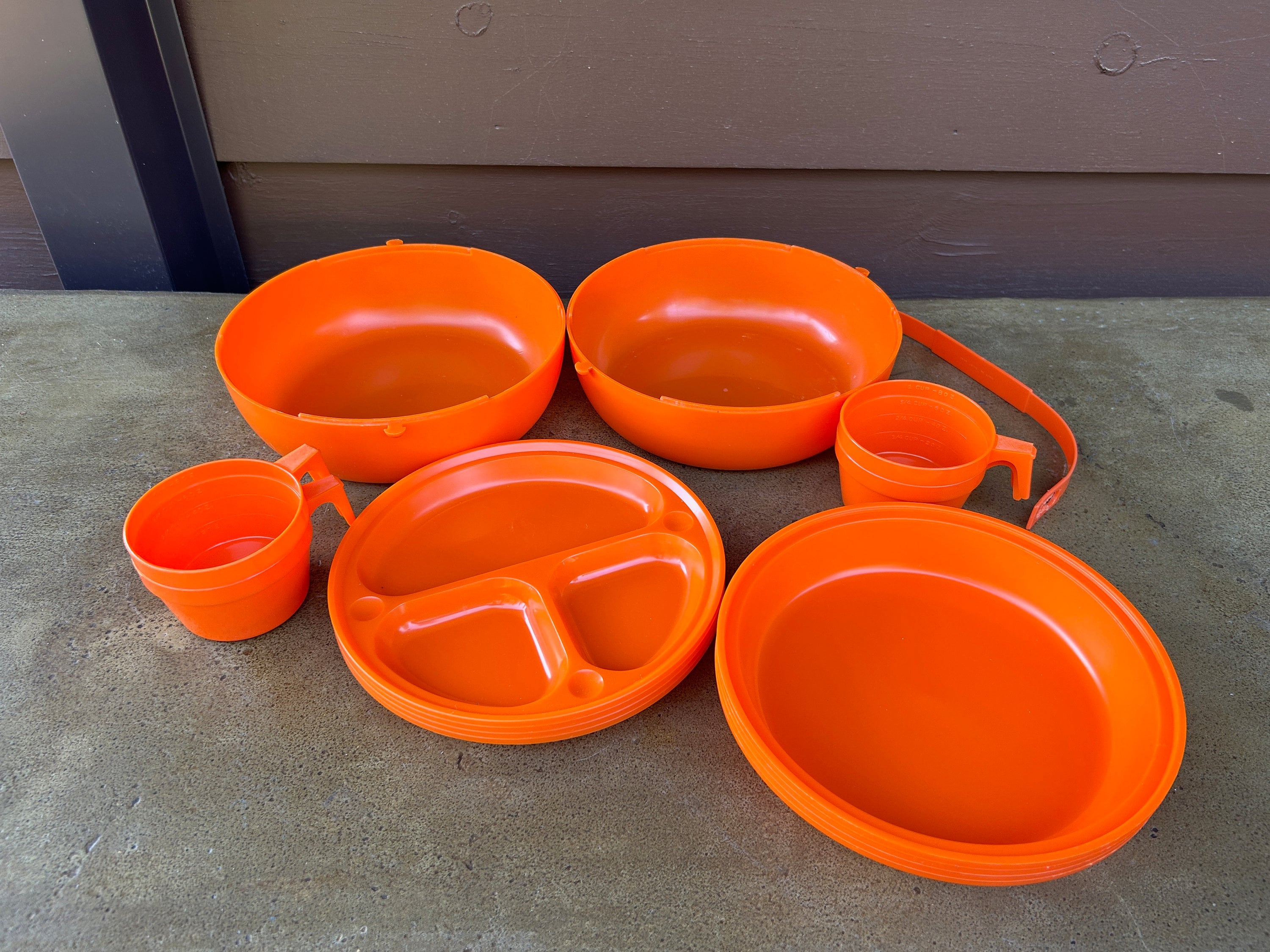 Panier Pique-nique Vintage Vipo - Plastique Orange Et Marron - Années 70 - Bon état