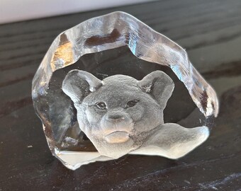 MATS JONSSON クリスタル 猫　レリーフ Mats Jonasson, Paperweight, Sweden, Signed, Miniature Lion Cub