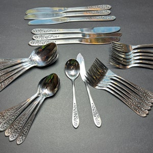 Imperial International Korea 32 pc flatware set