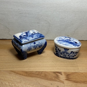 Delft trinket box