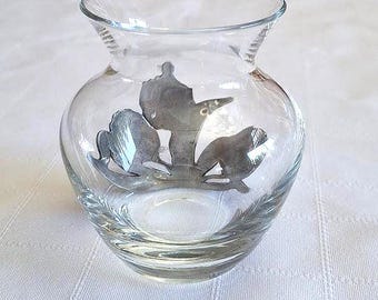 SEAGULL PEWTER 花瓶 Seagull Pewter, Small Glass Vase, Tulip Design, Flowers, Vintage
