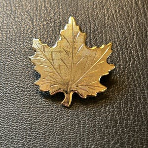 Brooch, maple leaf, vintage