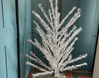 Louise Christ Aluminum Jewelry Tree, Menu Denmark, Retro Design