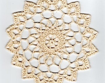 Ein Paar - also 2 Stück- kleine Häkeldeckchen-Minideckchen-Untersetzer aus naturfarbenem Baumwollgarn ca 11 cm