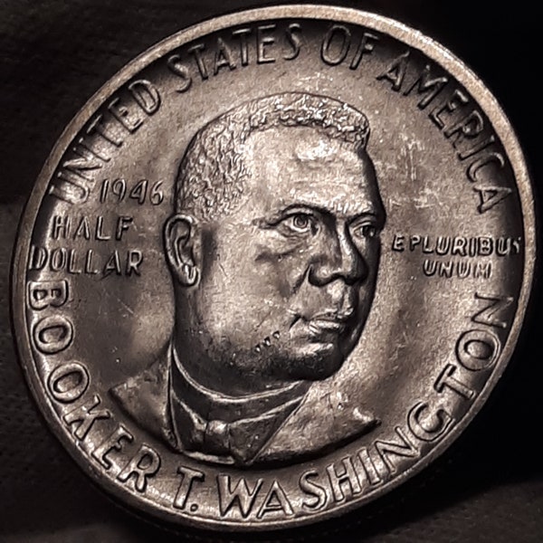 1946-D Booker T. Washington comemrative half dollar              UNC uncirculated                    90% silver