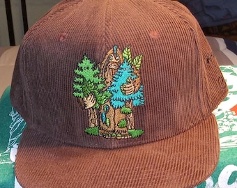 Grass roots Bigfoot Corduroy Hat: Embroidered Flat Brim Snapback size Small/Medium condition like new