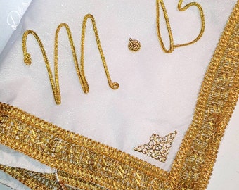 Engagement scarf - gold
