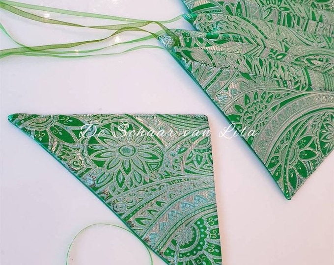 Henna Wraps in Green/Silver/Mix