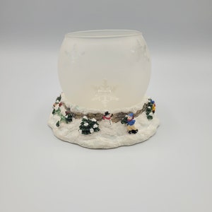 Pflatzgraff Winterberry Sculpted Tealight Christmas Globe  Candle Holder