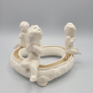 Highmount German Porcelain Cherub Heart Shape Pansy Flower Bud Bowl