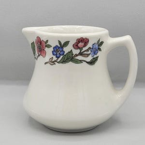 Syracuse China Restaurant Ware Dewitt Creamer