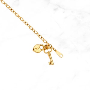 14K Gold Keys-To-My-Heart Charm Bracelet, Real Yellow Gold Link Bracelet, Minimal Gold Heart Key Lock Chain Bracelet,