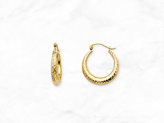 14k Yellow Gold Diamond-Cut Moon Shape Hollow Earrings 22mm