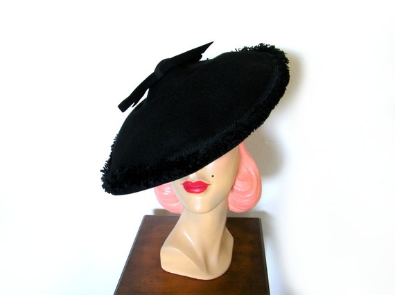 Vintage 1940's Black Wide Brim Platter Tilt Hat~
