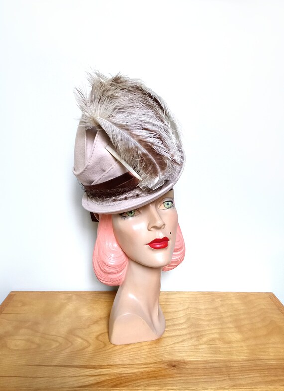 Casper-Davis Curled Feather Hat 1940s Caspar Davis Black Felt Bumper-Brim Hat w Cascading  main image 2