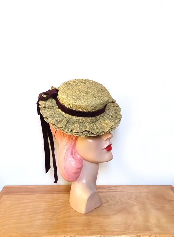 Vintage 1940's Green Straw Tilt Hat~ New York Creation